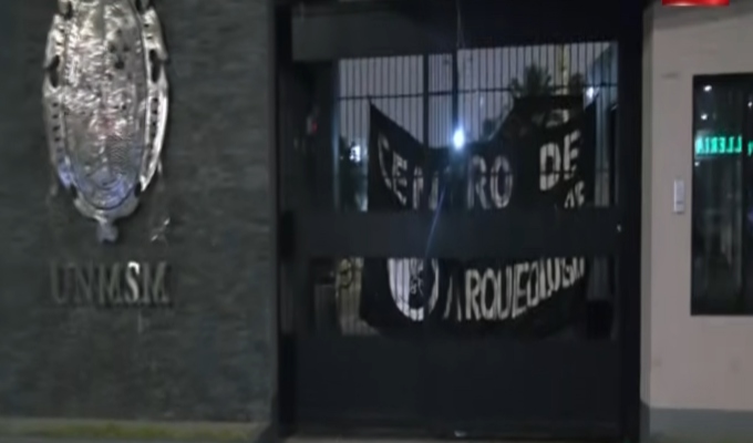 Estudiantes protestan en la Universidad Nacional Mayor de San Marcos