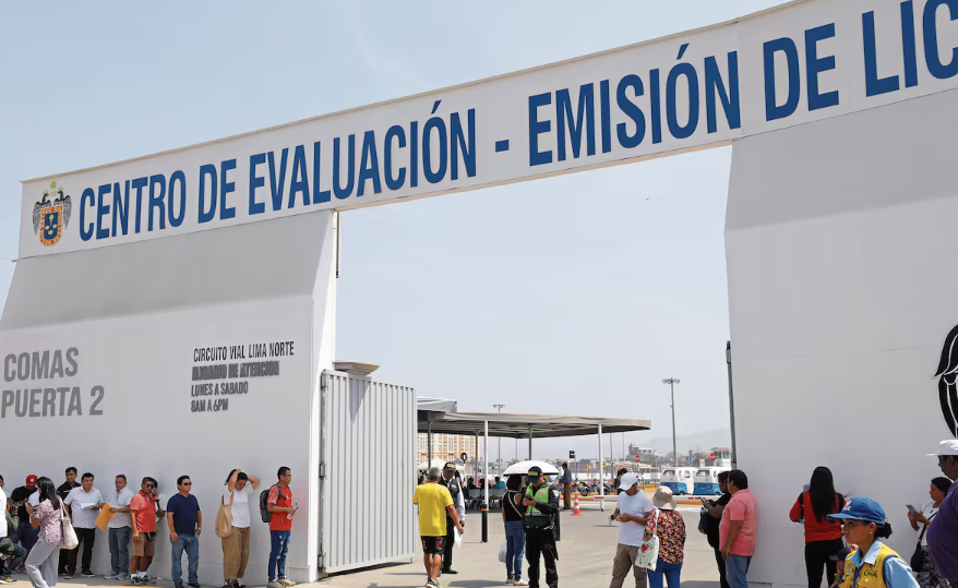 Comas: así funciona el único centro donde se emiten licencias de conducir