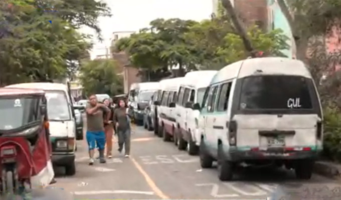 Cercado de Lima: transportistas realizan plantón por asesinato de chofer de ruta “Planeta”