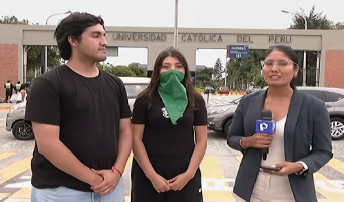 Estudiantes de la PUCP toman rectorado en protesta contra nuevo sistema de pensiones
