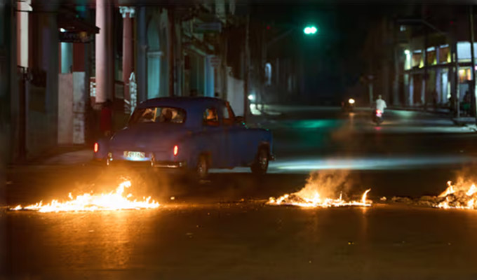 Cuba: apagones masivos desatan nueva ola de protestas en distintos sectores de La Habana