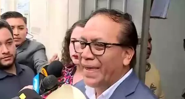 Roberto Sánchez vuelve a retar a Julio Velarde: “Unos vienen y otros salen”