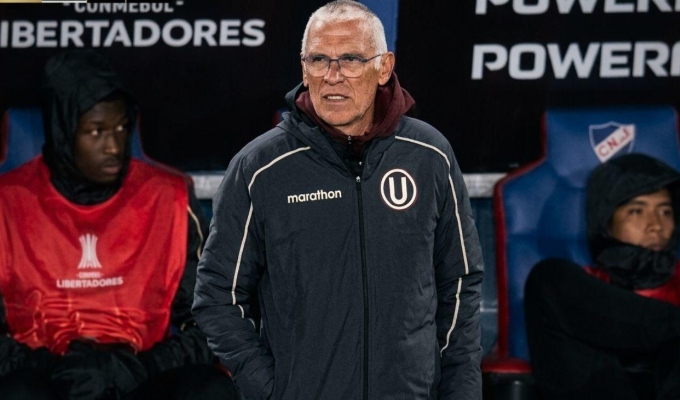 Héctor Cúper fue autocrítico tras su debut con Universitario