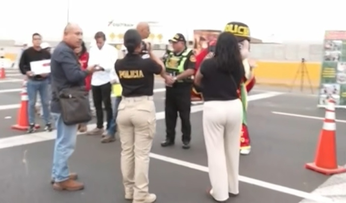Policía brinda recomendaciones a conductores ante presencia de neblina en la variante de Pasamayo