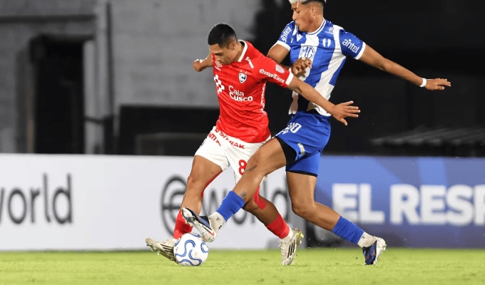 Cienciano aseguró su pase a los playoffs tras igualar en Cusco