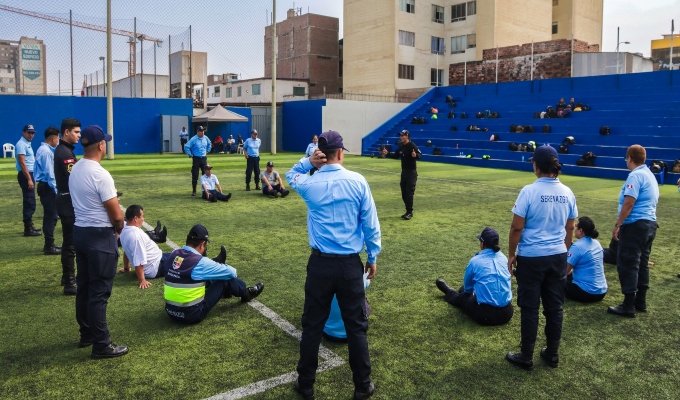 ¡Refuerzan la seguridad! Mininter entrena a serenos para enfrentar el delito