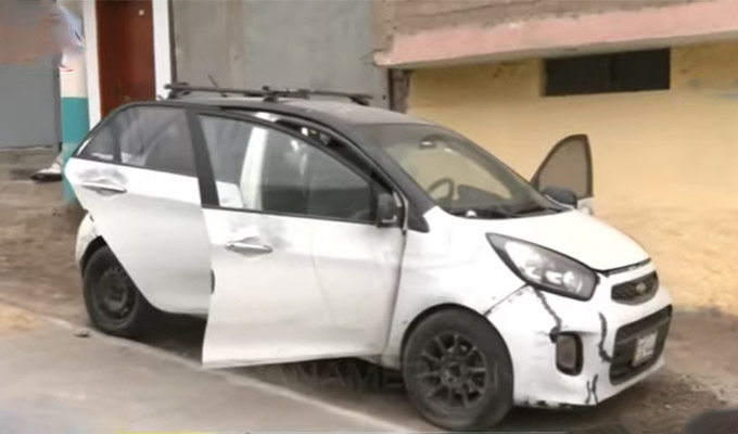 Policía ubica auto de asaltantes de armería en VMT: tiene placa clonada