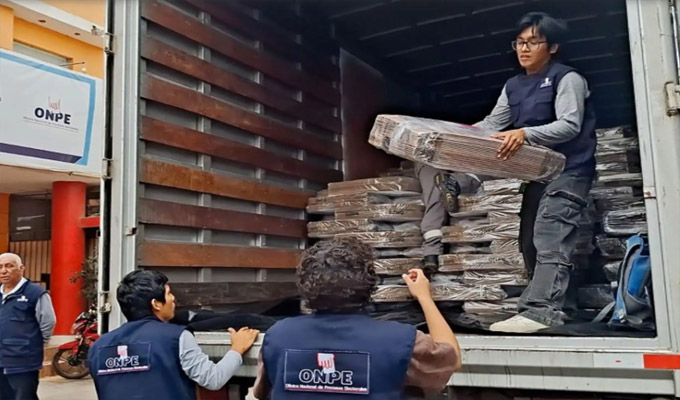 La Libertad: Policía señala que usará la fuerza si bloqueos afectan traslado del material electoral