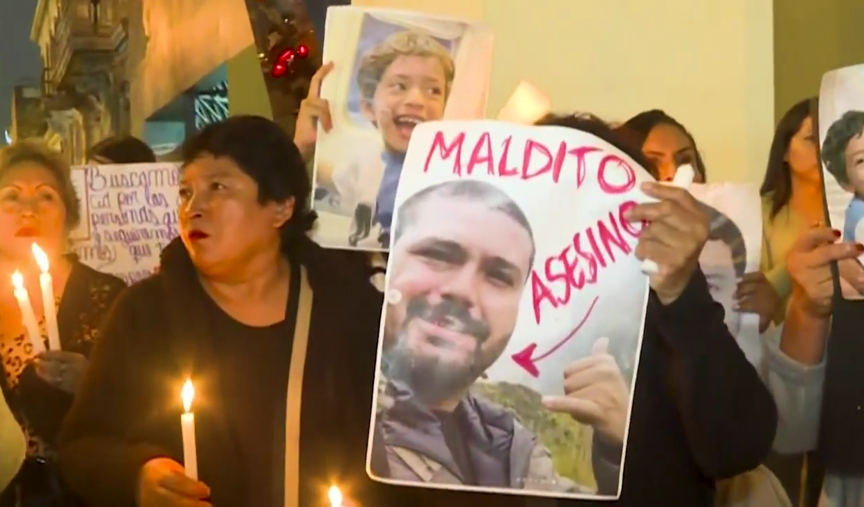Realizan vigilia por madre e hijo asesinados en Tocache