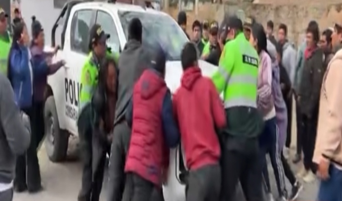 Manifestación por la desaparición de un joven derivó en disturbios y tensión en Tarma