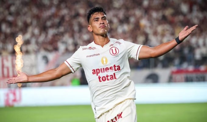 Sporting Cristal presentó una propuesta a Universitario para fichar a José Rivera