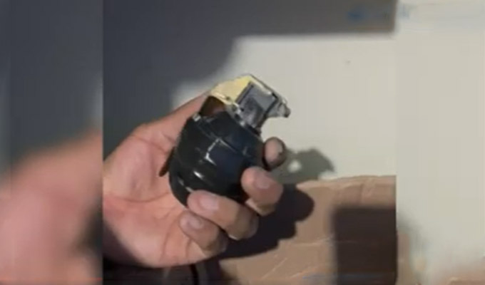 Cae extorsionador en Huaycán: tenía 12 granadas y 4 chalecos de la PNP