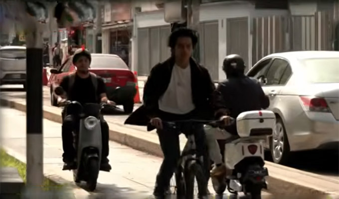 Motos eléctricas: ¿movilidad sostenible o riesgo en las calles?