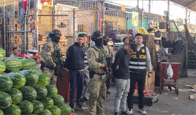 La Victoria: un muerto y tres detenidos deja intento de asalto en Mercado Mayorista de Frutas