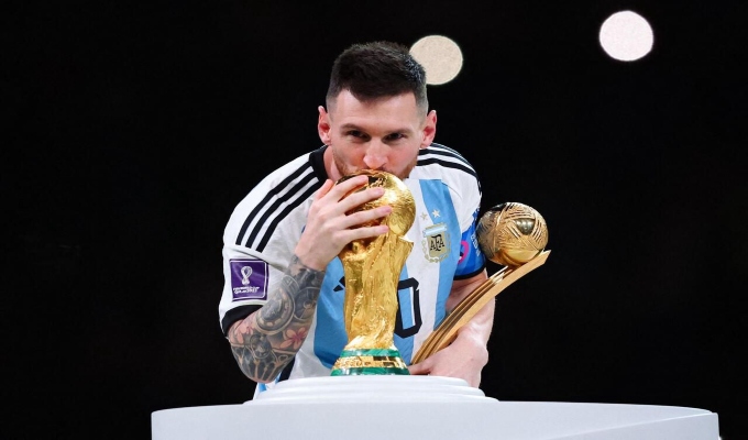 Messi hace historia en el Mundial 2026: triplete a Argelia y récord compartido con Klose