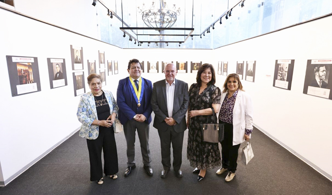 Exposición fotográfica “El Congreso y su historia en imágenes” abre sus puertas al público