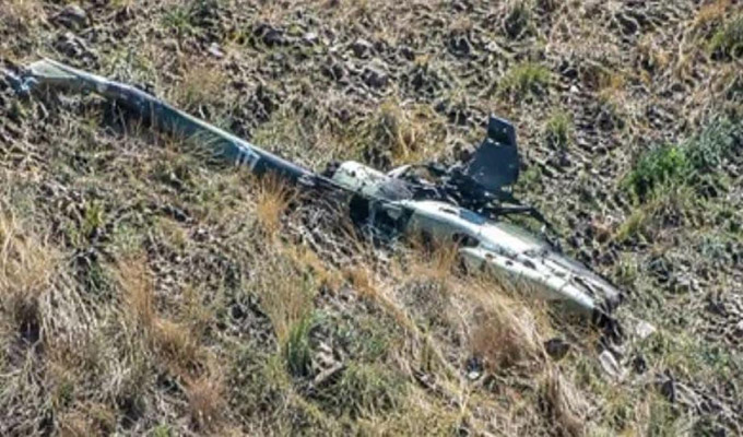 Avión militar se estrella en zona montañosa de Bolivia: realizaba un vuelo de acción cívica