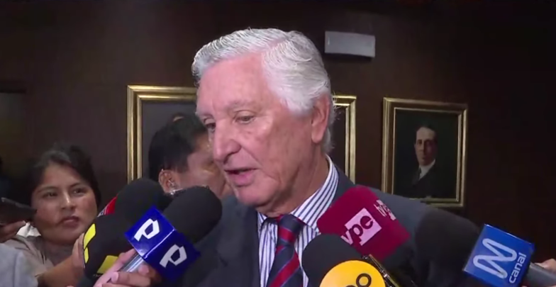 Canciller Carlos Pareja rechaza denuncia constitucional de Juntos por el Perú