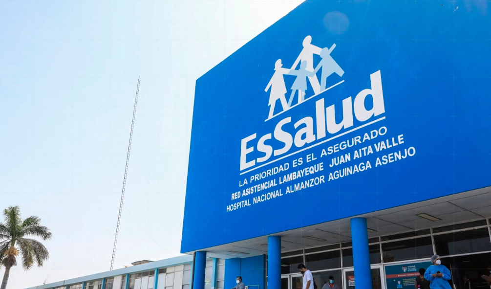 EsSalud en crisis: pacientes denuncian falta de citas, medicamentos y colapso en hospitales