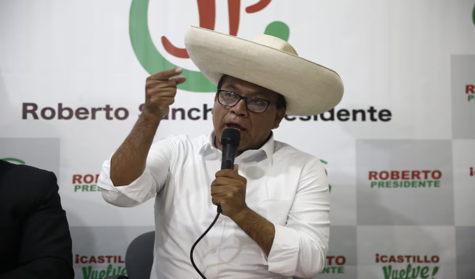 JNE confirma multa de S/176 mil a Juntos por el Perú por aportes de origen desconocido