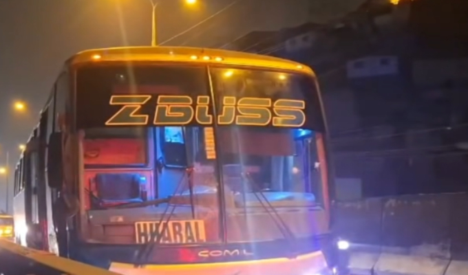 Balean bus de transporte interprovincial en Puente Piedra: se dirigía hacia Huaral