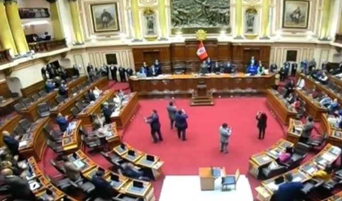 Congreso unicameral cierra su etapa tras 30 años marcada por crisis y escándalos