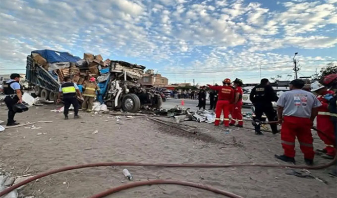 Choque de camión y tráiler deja dos muertos en Trujillo: falla mecánica habría ocasionado accidente