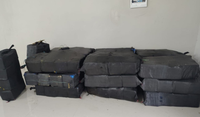 Golpe al narcotráfico: incautan más de 9 toneladas de marihuana en operación entre Perú y Colombia