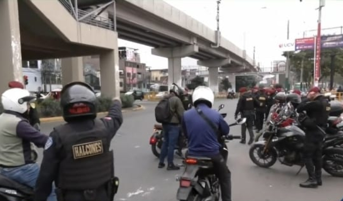 SJL: PNP realiza operativo de control de identidad a conductores de vehículos