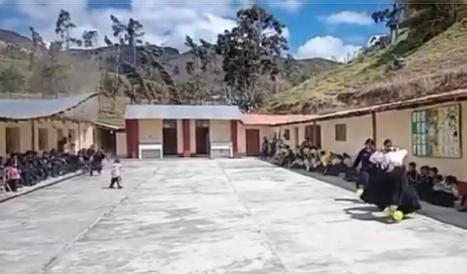 Vientos fuertes dejan sin techo varias aulas de un colegio de Lambayeque: escolares resultaron ilesos