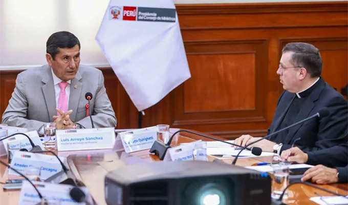 Premier Arroyo continúa coordinaciones multisectoriales ante próxima visita del papa León XIV