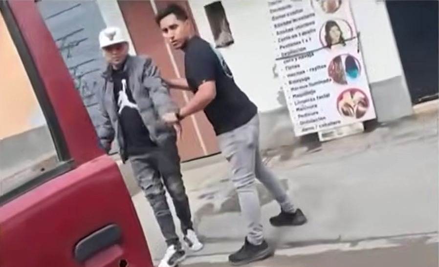 Capturan a tres extorsionadores que cobraban cupos a empresa de transporte en Ate