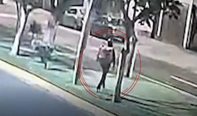 Atentado en La Molina: falso delivery prende fuego a vehículo deportivo
