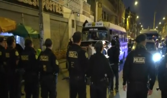 SMP: PNP y ATU intervienen vehículos sin placa y con multas de tránsito