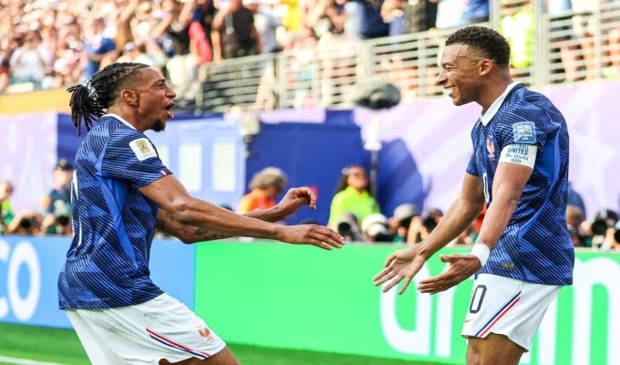 Polémica mundialista: Francia exige a la FIFA retirar tarjetas a Olise, Koné y Barcola