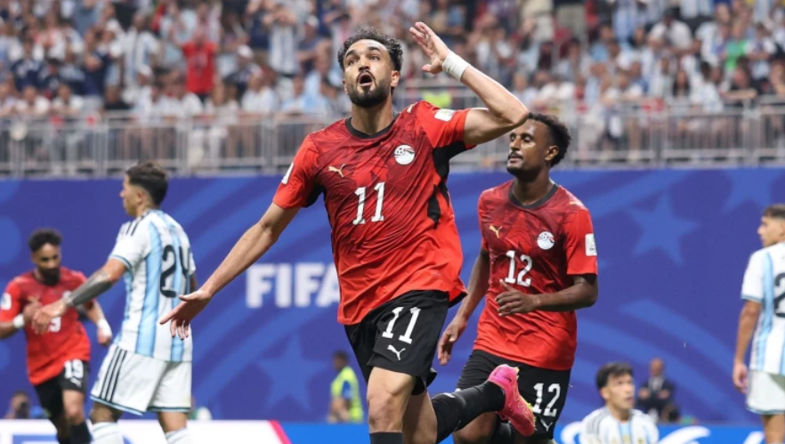 Goleador de Egipto estalla contra arbitraje: “El Mundial está amañado”