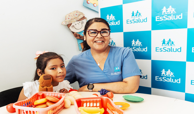 Niña con autismo de 7 años habla por primera vez gracias a terapias especiales