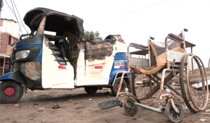 Extorsión en Chorrillos: le queman mototaxi, carrito sanguchero y hasta una silla de ruedas