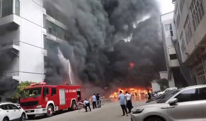 China: al menos 28 muertos y 32 heridos, varios de ellos graves, deja incendio en fábrica de calzado