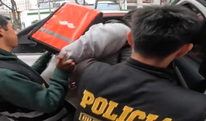 Capturan a falso repartidor acusado de robar celulares tras persecución en el Centro de Lima