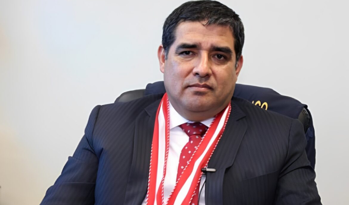 Ministerio Público reincorpora a Víctor Rodríguez Monteza como fiscal supremo titular tras fallo del TC