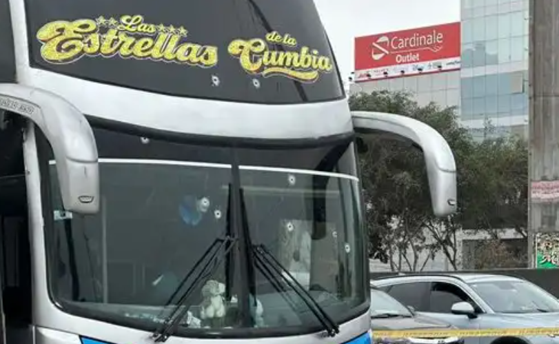 ¡Terror en Los Olivos!: atacan a balazos bus de orquesta “Las Estrellas de la Cumbia”