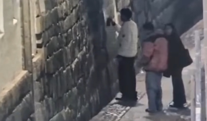 Cusco: liberan a dos jóvenes investigados por realizar pintas cerca de la Plaza Mayor