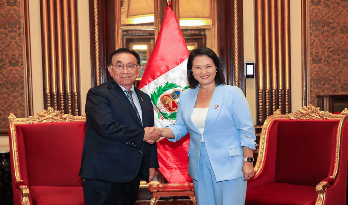 Keiko Fujimori se reúne con José María Balcázar en Palacio de Gobierno