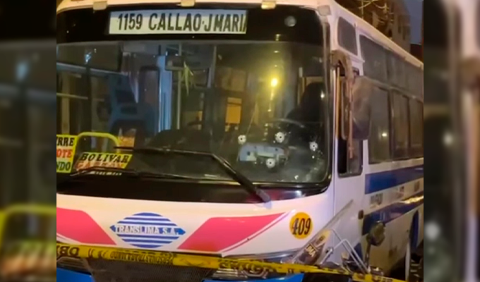 Balean bus de la empresa ‘Translima’ en Los Olivos: conductor resultó herido