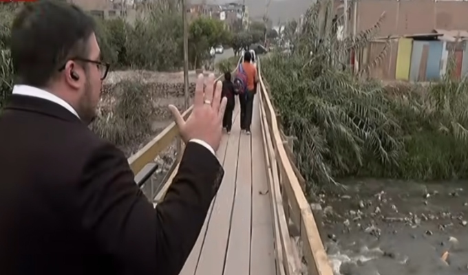 ¡Vecinos en peligro! Puente peatonal lleva 14 años sin mantenimiento