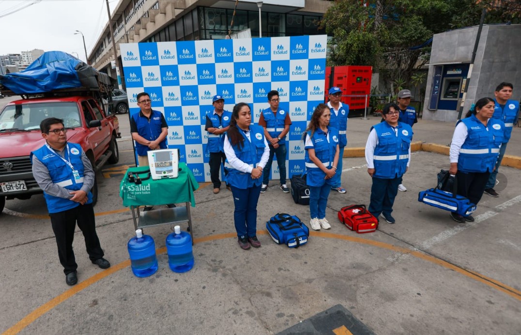 EsSalud despliega brigadas de Hospital Perú y personal asistencial hacia zona afectada por el sismo en Junín