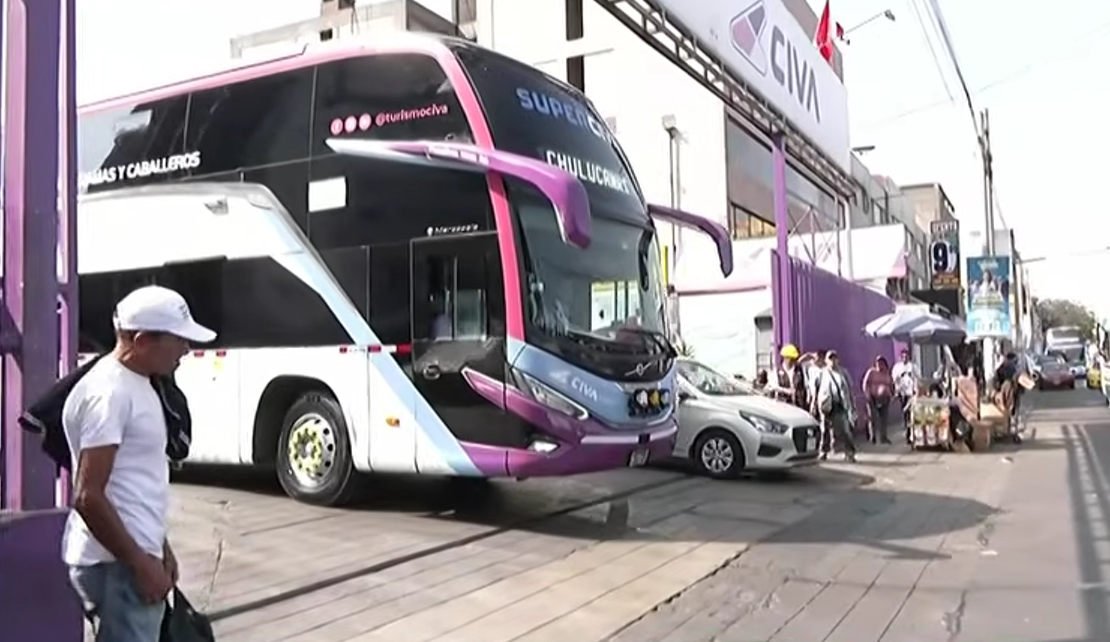 Empresa Civa continúa operando tras atentado contra uno de sus buses