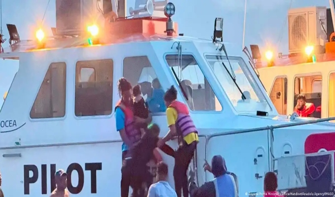 Naufragio de ferry en Guyana deja 27 fallecidos y 83 personas desaparecidas
