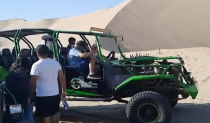Ica: turista estadounidense pierde un brazo tras volcadura de tubular en Huacachina